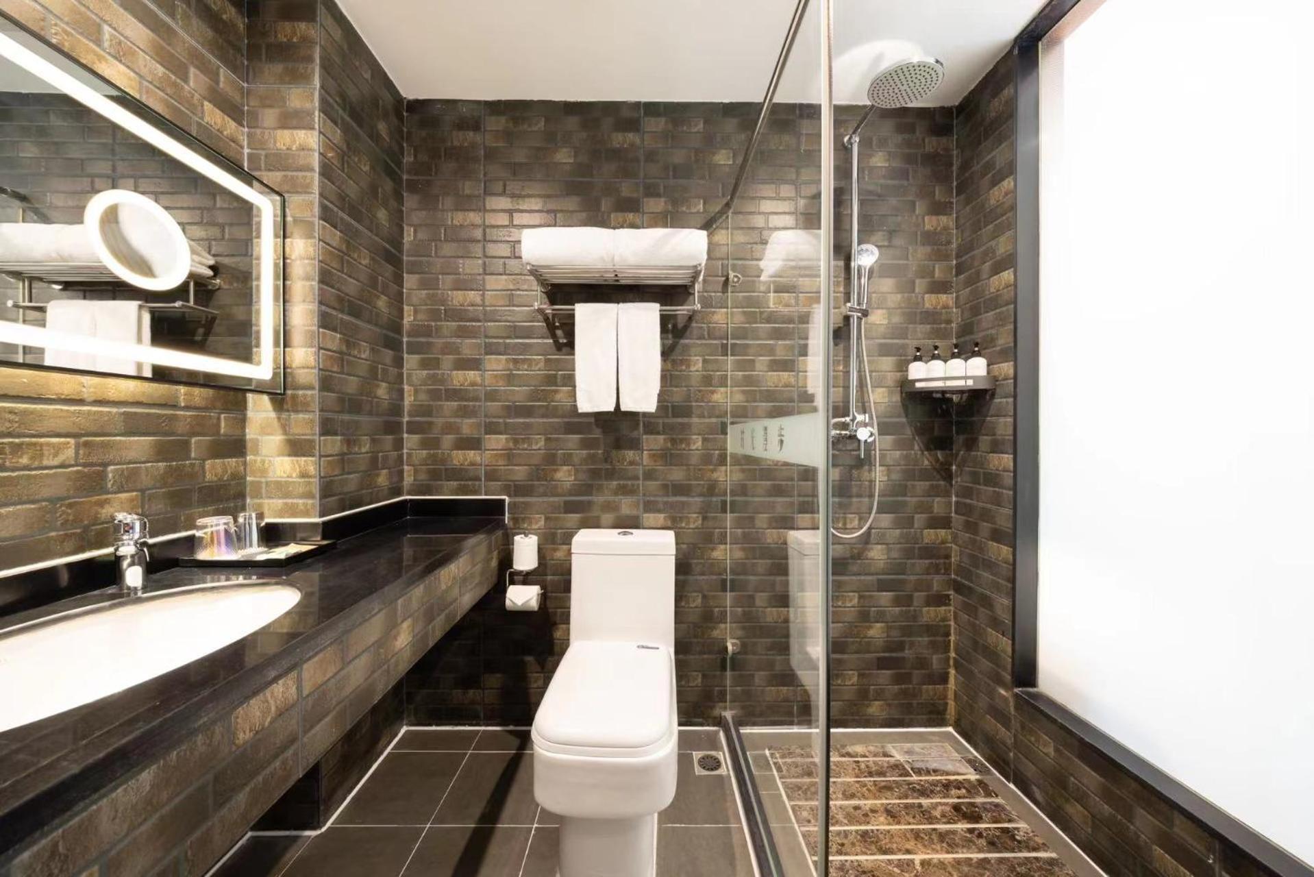 Nost Algia Hotel Near Beijing Panjiayuan Antique Market- Beijing Happy Valley, Cbd, China Zun And Sanlitun, Tian'Anmen Square, Free Ice Cream, Mineral Water, Coffee, Snacks And Laundry Service, Free Gymnastic, English Communication Well Exterior photo