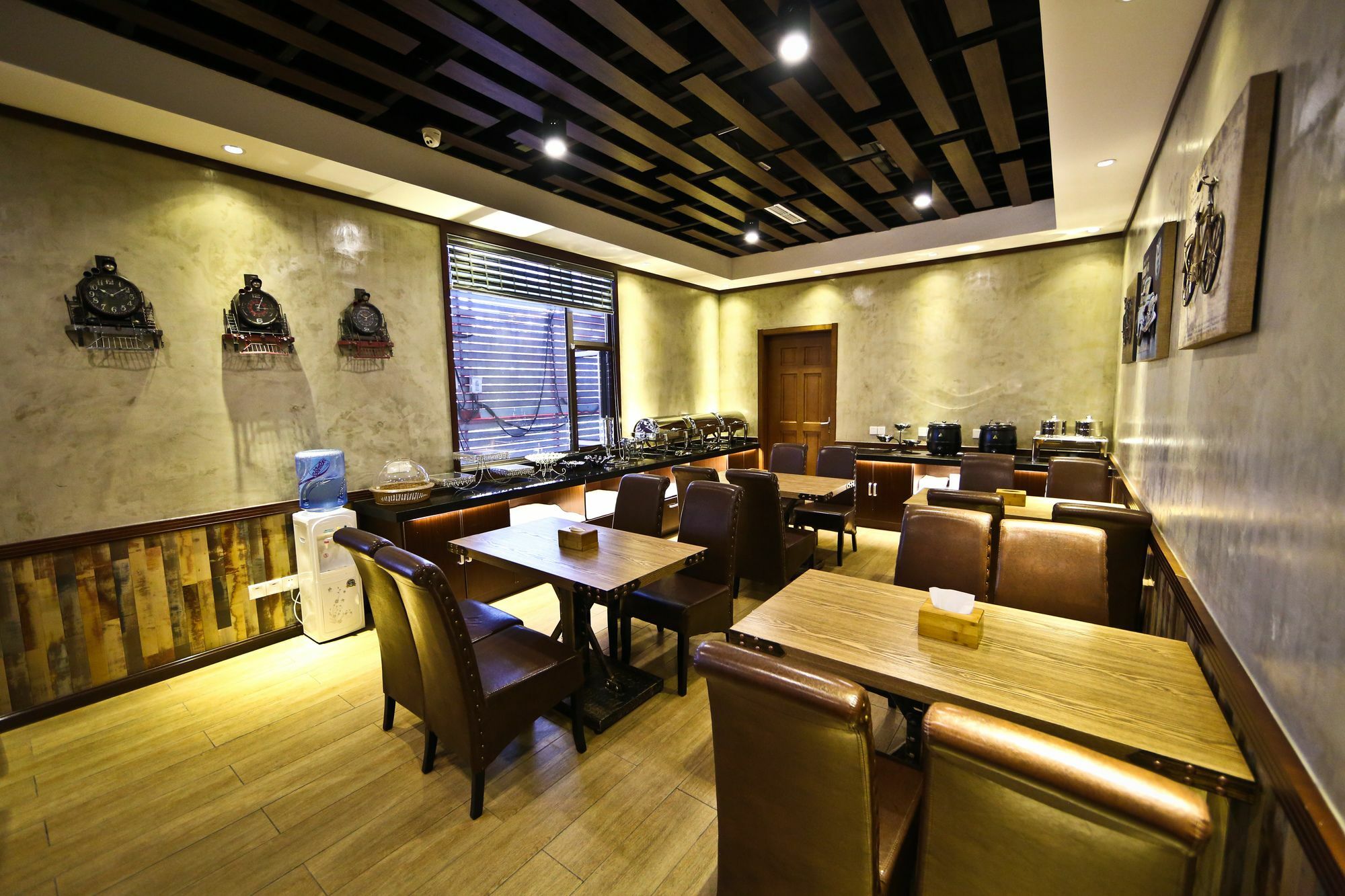 Nost Algia Hotel Near Beijing Panjiayuan Antique Market- Beijing Happy Valley, Cbd, China Zun And Sanlitun, Tian'Anmen Square, Free Ice Cream, Mineral Water, Coffee, Snacks And Laundry Service, Free Gymnastic, English Communication Well Exterior photo