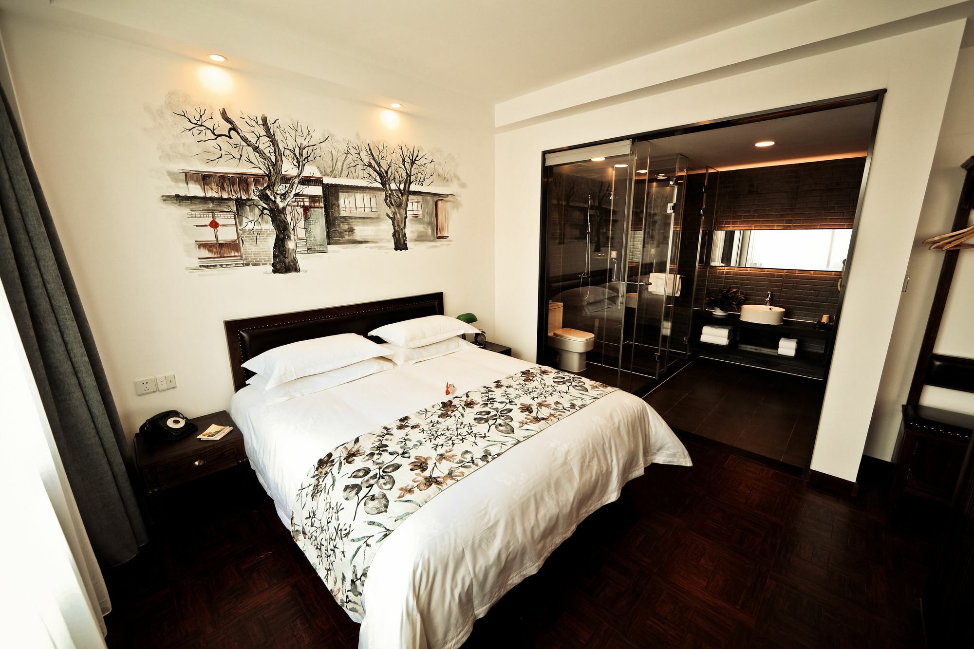 Nost Algia Hotel Near Beijing Panjiayuan Antique Market- Beijing Happy Valley, Cbd, China Zun And Sanlitun, Tian'Anmen Square, Free Ice Cream, Mineral Water, Coffee, Snacks And Laundry Service, Free Gymnastic, English Communication Well Exterior photo