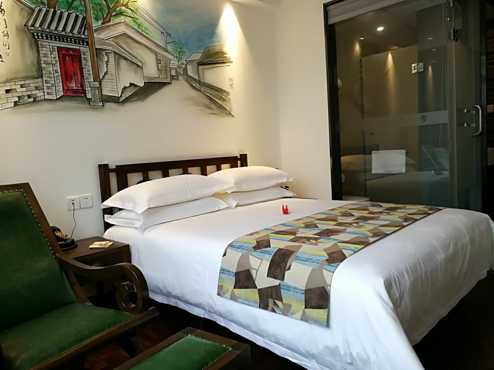 Nost Algia Hotel Near Beijing Panjiayuan Antique Market- Beijing Happy Valley, Cbd, China Zun And Sanlitun, Tian'Anmen Square, Free Ice Cream, Mineral Water, Coffee, Snacks And Laundry Service, Free Gymnastic, English Communication Well Exterior photo