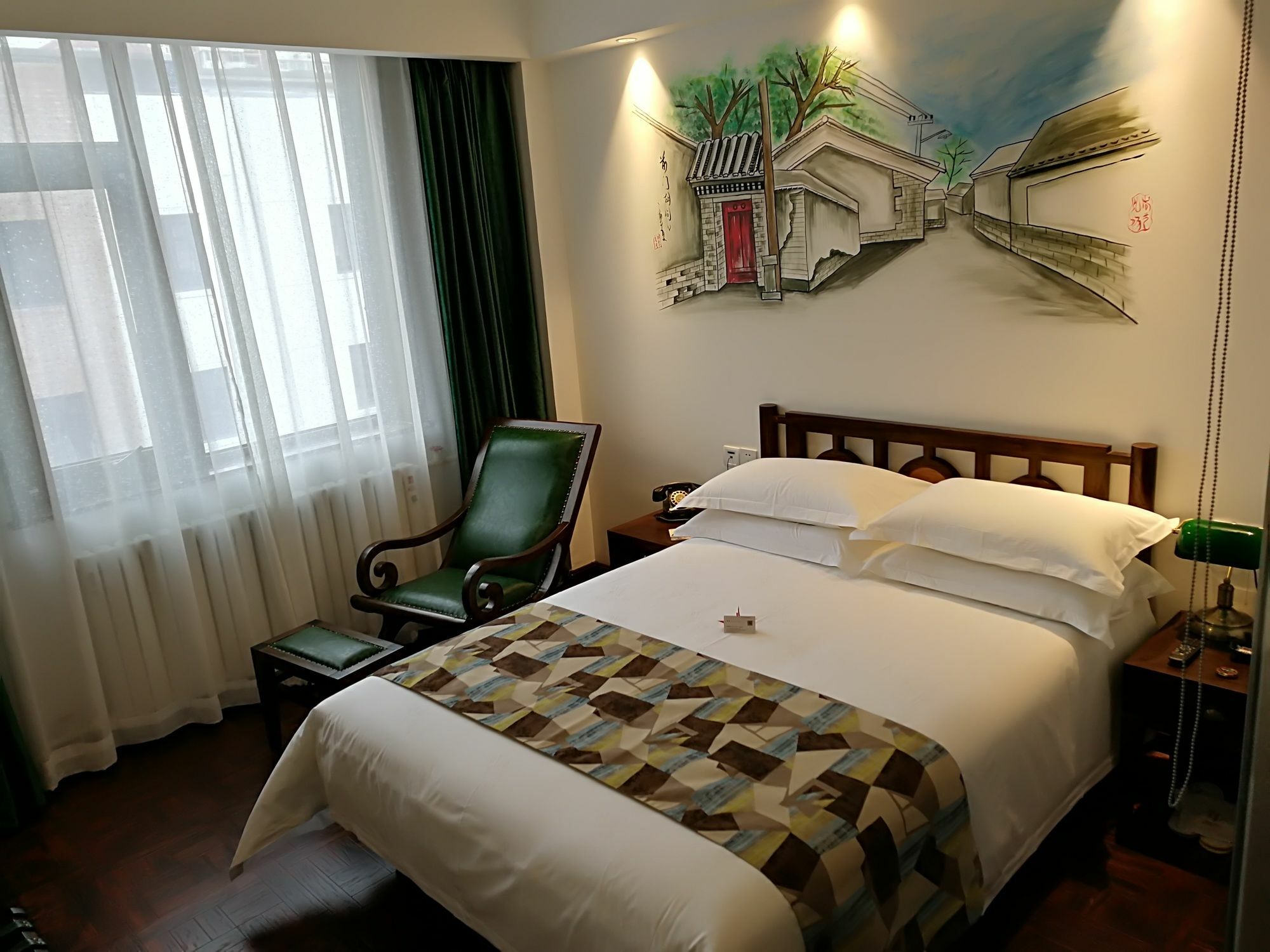 Nost Algia Hotel Near Beijing Panjiayuan Antique Market- Beijing Happy Valley, Cbd, China Zun And Sanlitun, Tian'Anmen Square, Free Ice Cream, Mineral Water, Coffee, Snacks And Laundry Service, Free Gymnastic, English Communication Well Exterior photo