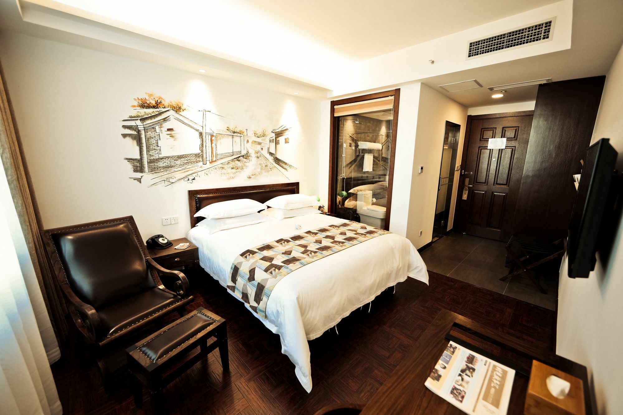 Nost Algia Hotel Near Beijing Panjiayuan Antique Market- Beijing Happy Valley, Cbd, China Zun And Sanlitun, Tian'Anmen Square, Free Ice Cream, Mineral Water, Coffee, Snacks And Laundry Service, Free Gymnastic, English Communication Well Exterior photo